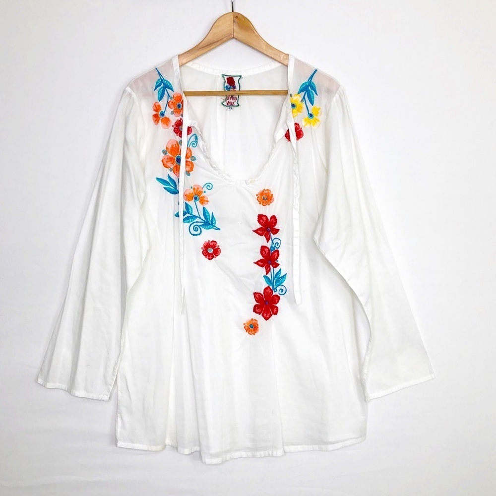 Johnny Was 2X White embroidered BoHo tunic blouse
